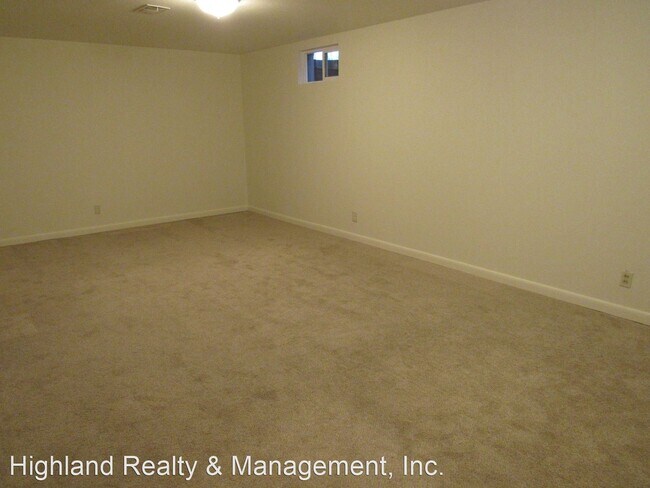 Building Photo - 2 br, 1 bath House - 849 Emerson Cir Unit B