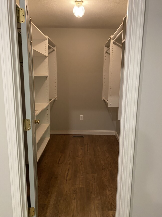 Foto del edificio - 2930 E Shetland Dr