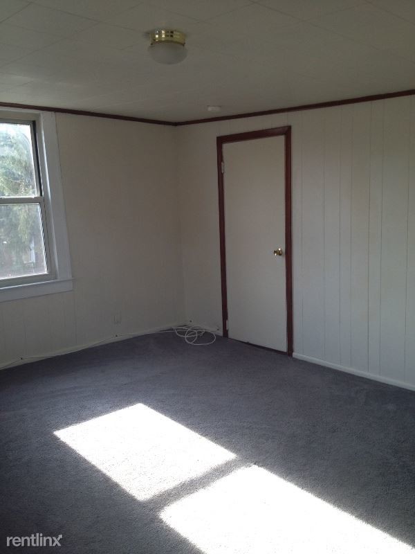 Building Photo - 112 Chestnut St