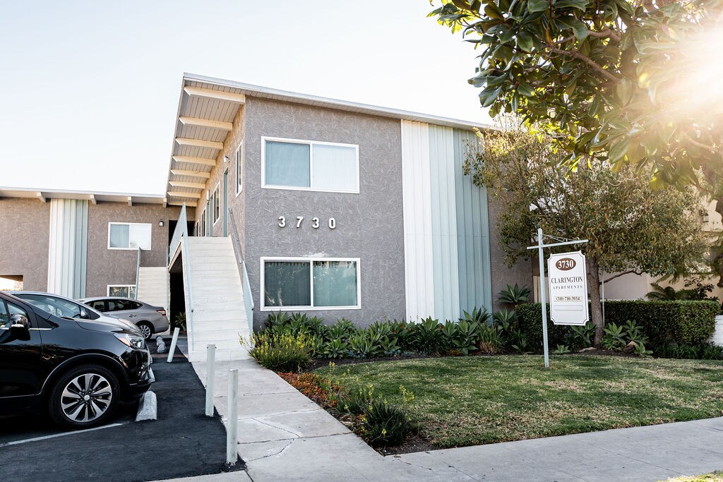 Foto principal - 3730 Clarington Ave