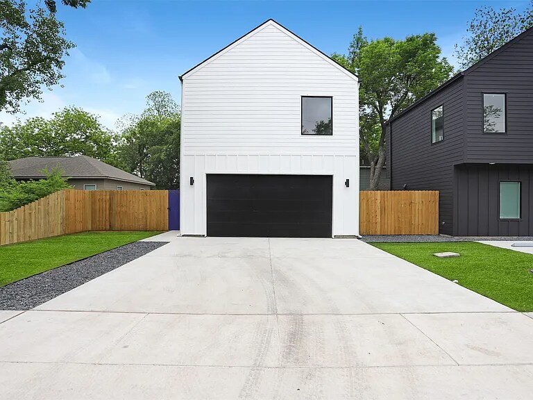 Foto principal - 3308 Houston St