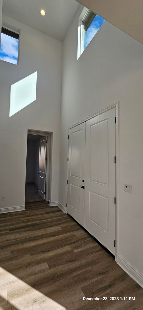 Foto del edificio - Brand New Meadow View Two Story Townhome i...