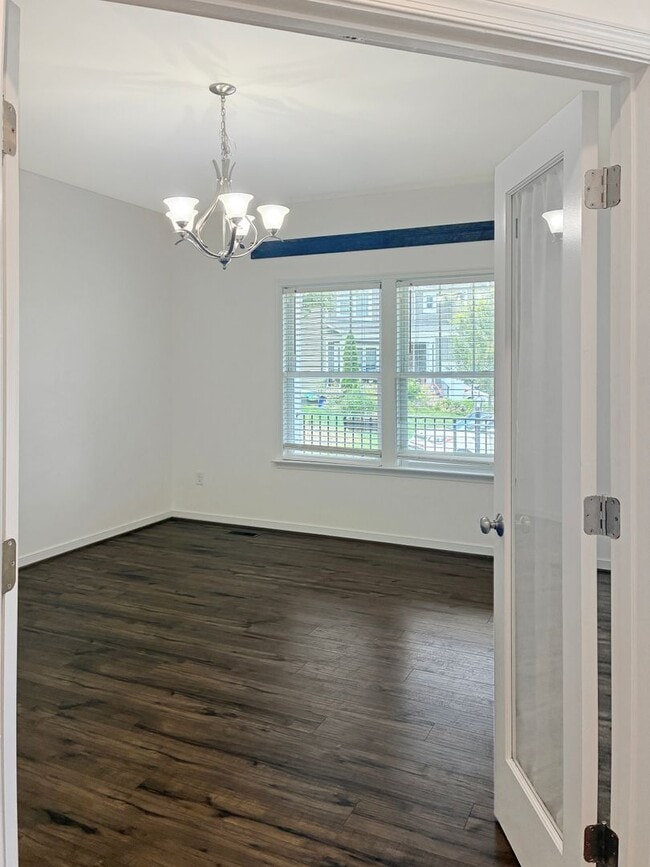 Foto del edificio - 4 Bedroom Home in Magnolia Green