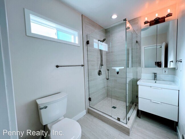 Building Photo - Studio, 1 bath House - 1141 Turquoise St. #B