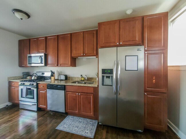 Foto del edificio - 5069 N Wolcott Ave