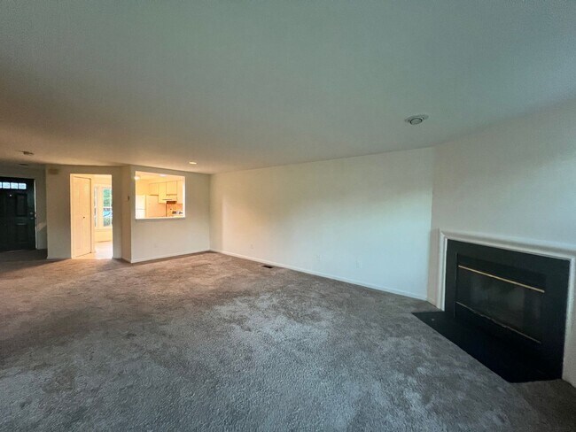 Foto del edificio - Lovely 3 BR/3.5 BA Townhome in Gaithersburg!