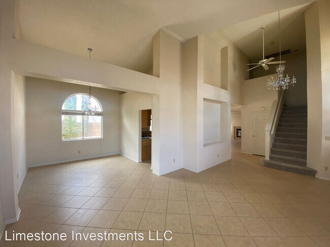 Building Photo - 3 br, 2.5 bath House - 3804 W. Red Coach Ave.