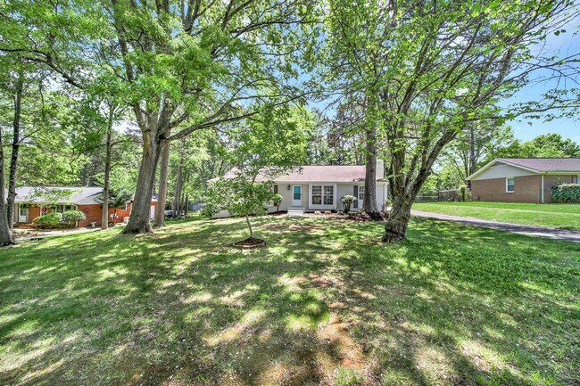 Foto del edificio - Wonderful Home Near Downtown Matthews!