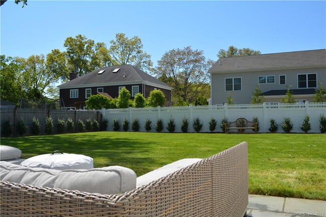 Foto del edificio - 241 Partridge Ln