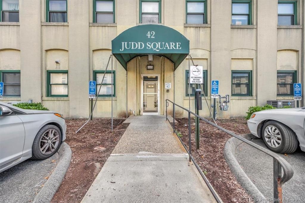 Foto principal - 438 Judd Square