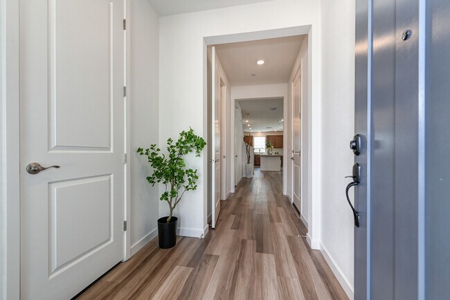 Foto del edificio - 6930 Peak Way