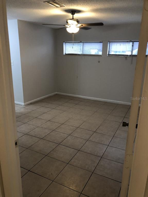 Building Photo - 2402 Lemon Tree Ln