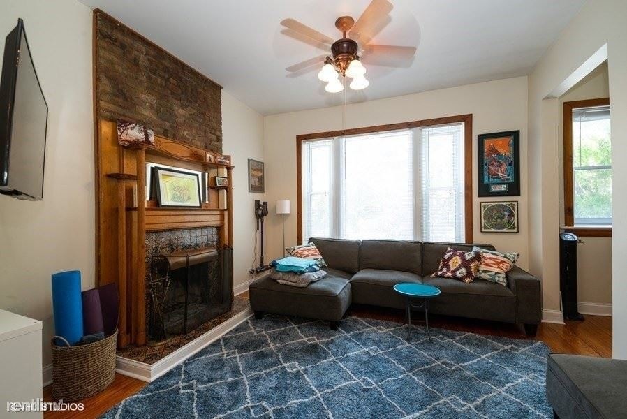 2 br, 1 bath - 1339 W Wellington Ave - 2 br, 1 bath  - 1339 W Wellington Ave