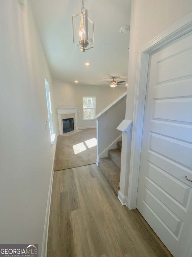 Building Photo - 210 Laney Dr