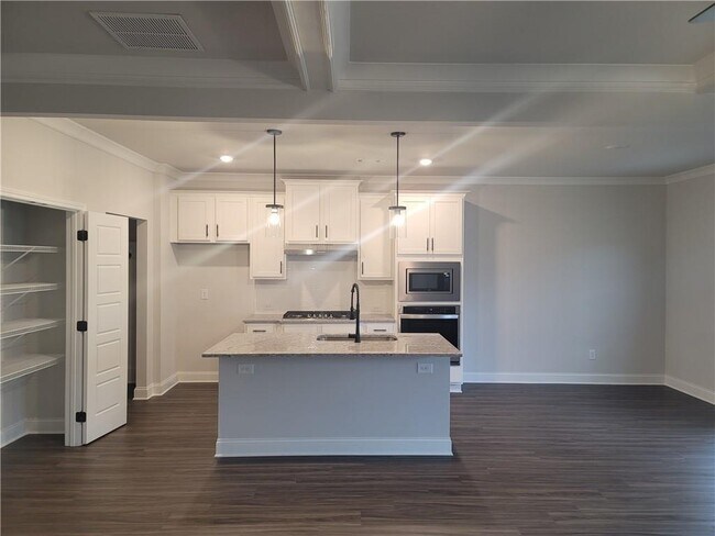 Foto del edificio - 2036 Westfall Wy