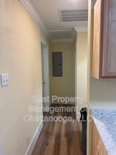 Building Photo - 5281 Usher Dr