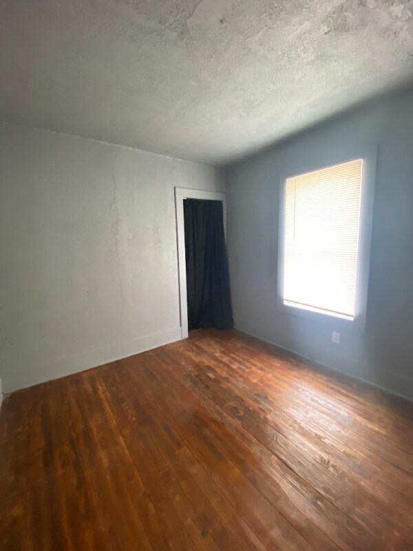 1305 Lippincott Blvd, Flint, MI 48503 House Rental in Flint, MI