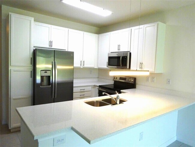 Foto del edificio - 4748 SW 63rd Terrace