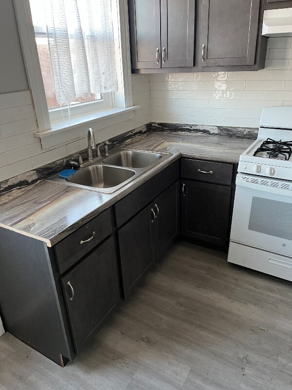 Foto del edificio - 4210 Athlone Ave