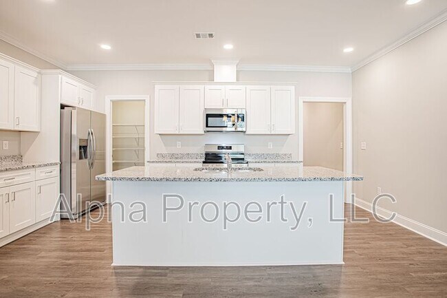 Foto del edificio - 109 Remount Way