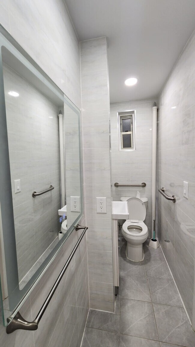 Foto del edificio - 19618 69th Ave