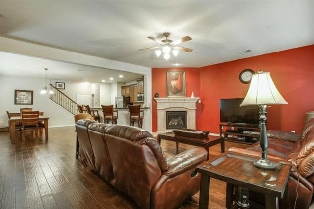 Foto del edificio - 4261 Comanche Dr