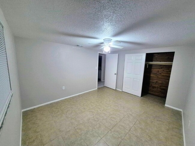 Building Photo - 7214 Potomac Dr