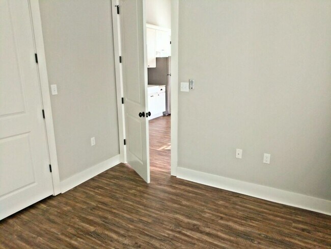 Building Photo - 3565 Esplanade Way