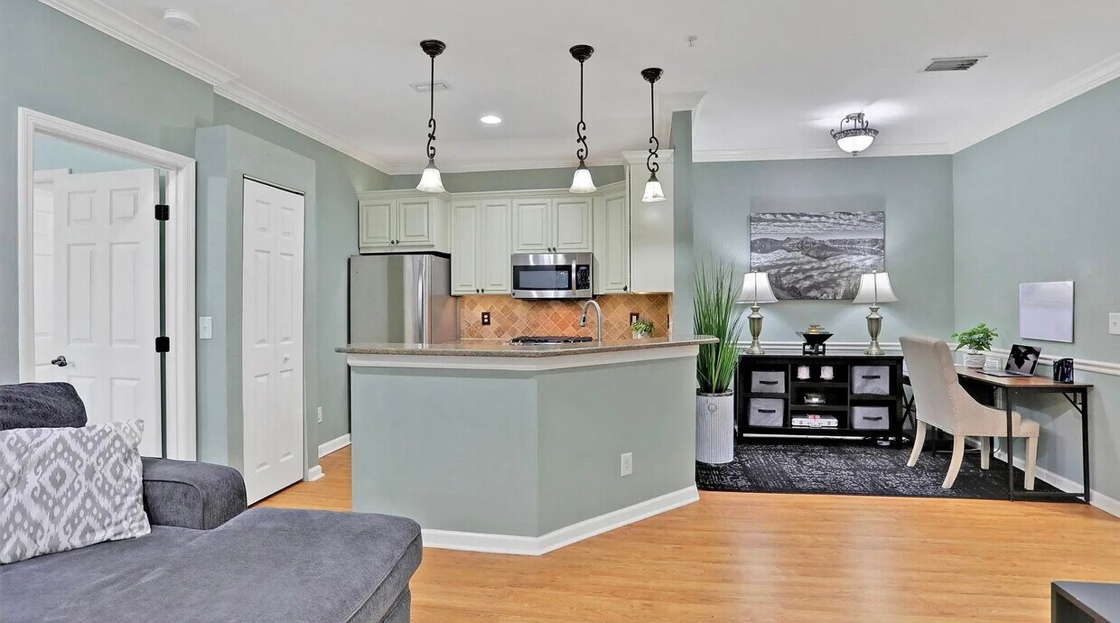 LR/Dining/Office/Flex - 13810 Sutton Park Dr N
