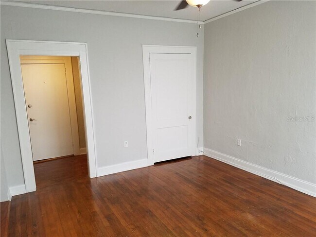 Building Photo - 508 S Westland Ave