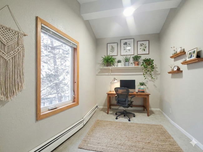 Foto del edificio - 644 Van Buren St NE