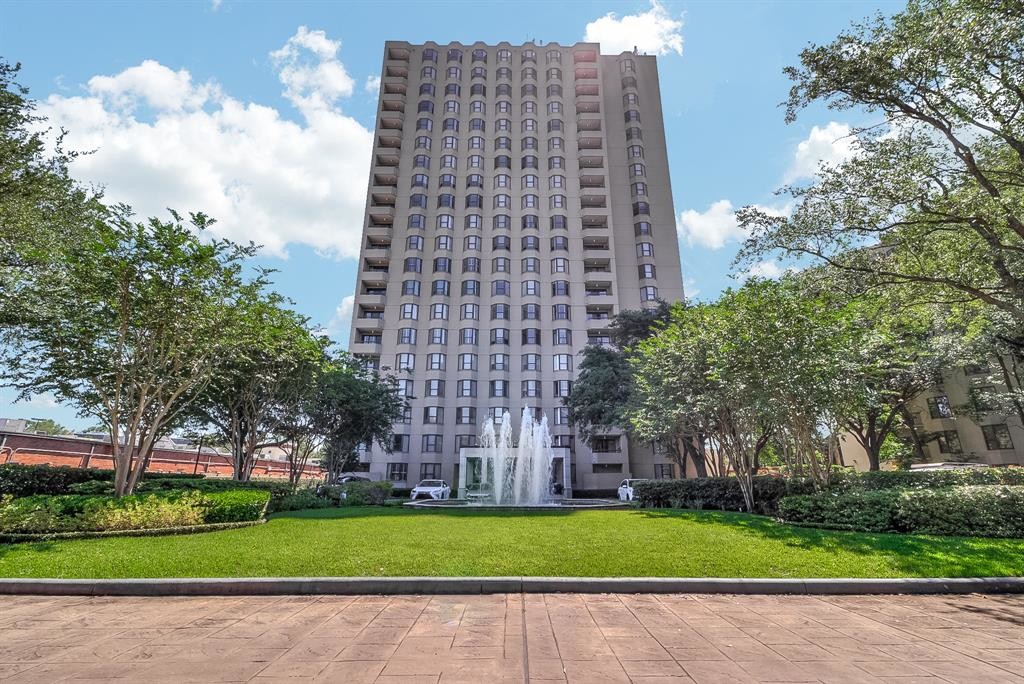 Foto principal - 651 Bering Dr