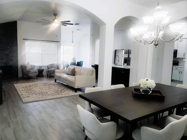 Building Photo - 146 Desert Springs Cv