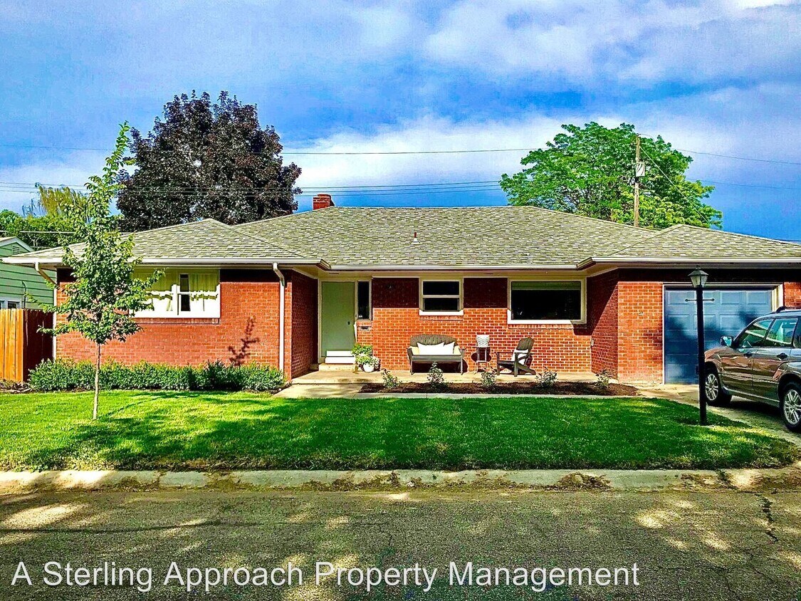 Primary Photo - 3 br, 2 bath House - 716 S Johnson St.