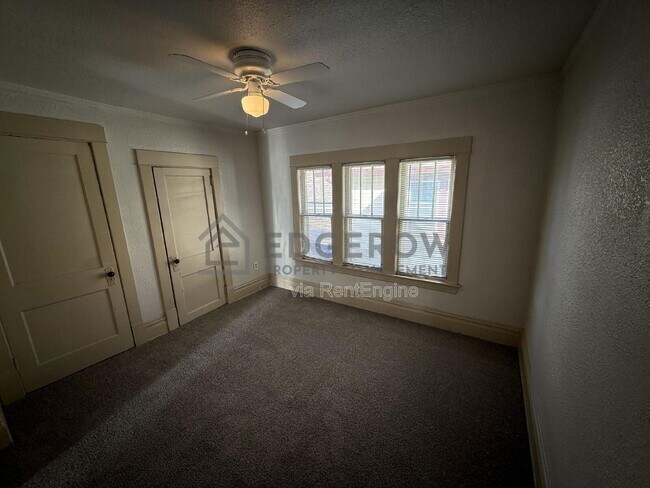 Foto del edificio - 1029 Tamarack Ave NW