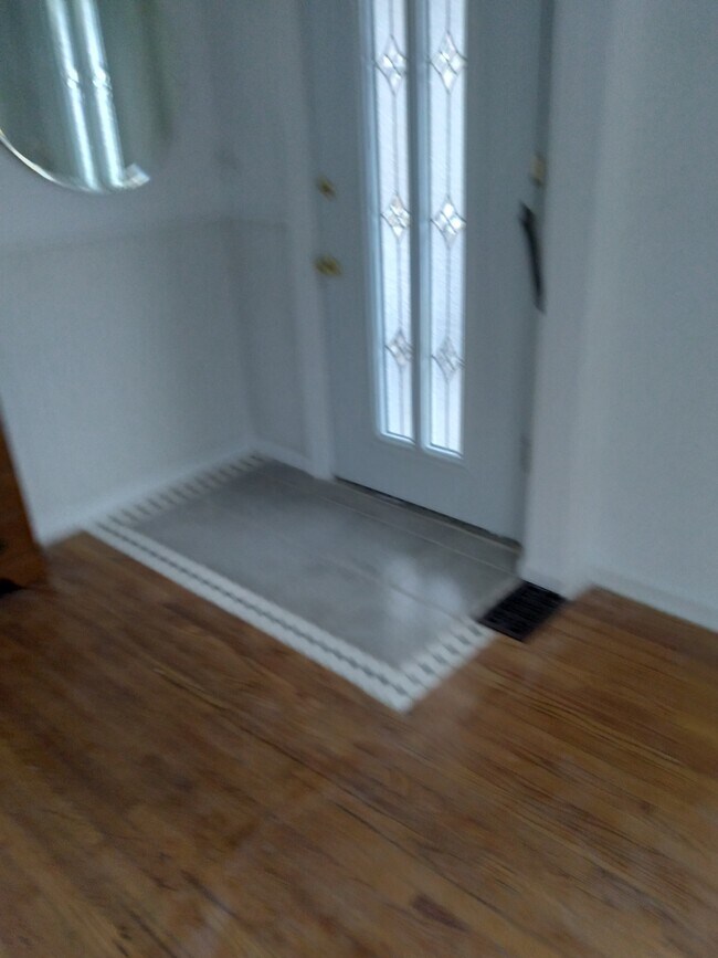 front entrance 1 - 127 W Harrison Ave
