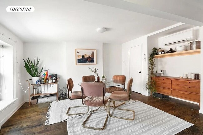 Building Photo - 275 Vanderbilt Ave