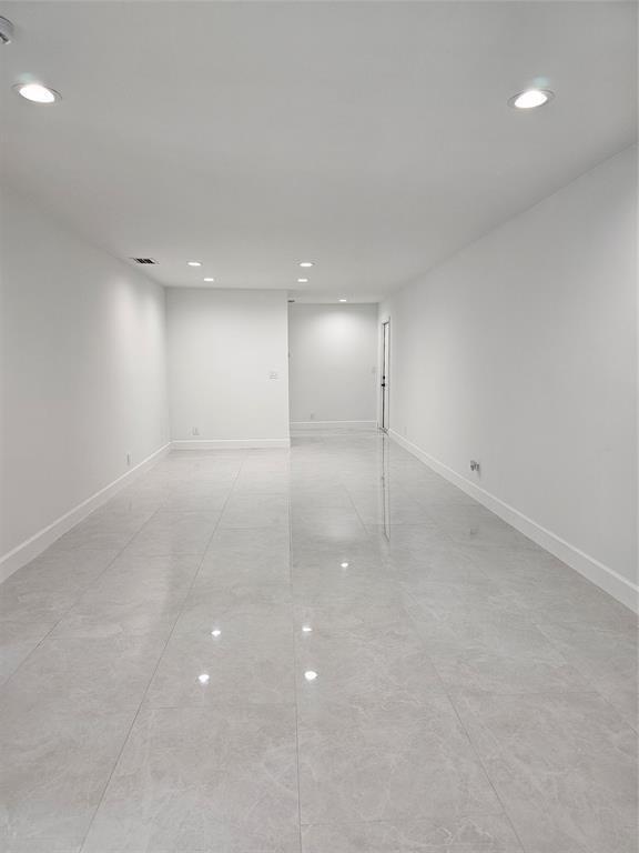 Foto del edificio - 9557 NW 2nd Pl