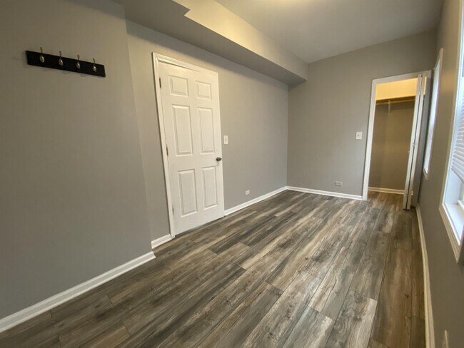 Foto del edificio - 9016 S Houston Ave