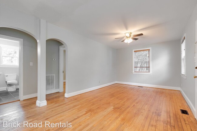 Building Photo - 2 br, 1 bath House - 3712 McRand St