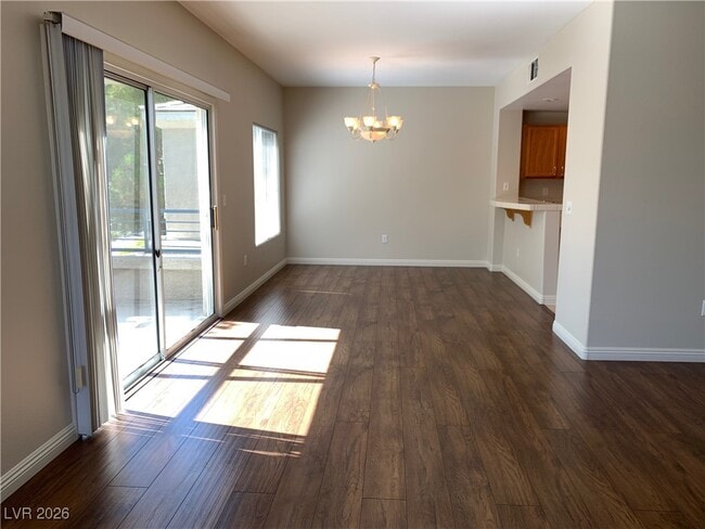 Building Photo - 820 Sunrise Peak Way