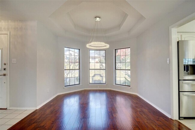 Foto del edificio - 8604 Canyon Crest Rd