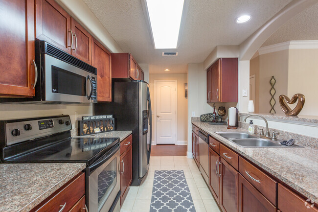 Kitchen - San Brisas Apartment Homes