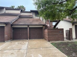Building Photo - 95 Poinciana Dr