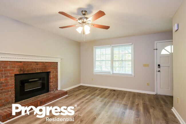 Building Photo - 188 Cherokee Village Dr