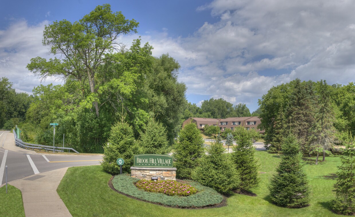 Brook Hill Village Apartments Alquileres en Rochester, NY