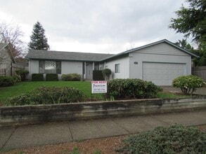Building Photo - 5479 Brookwood St S