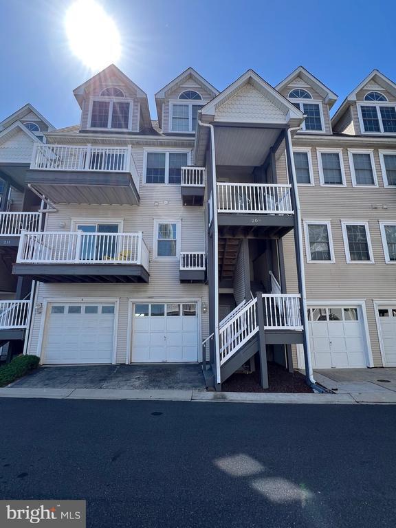 Building Photo - 209 Pointe Way