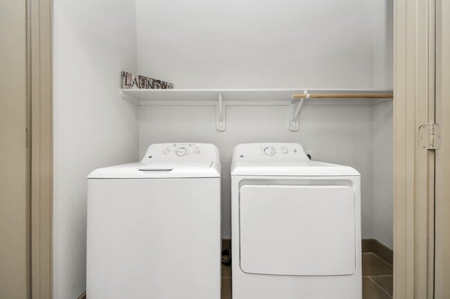 Building Photo - 3800 Main St