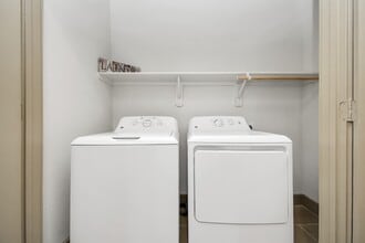 Building Photo - 3800 Main St